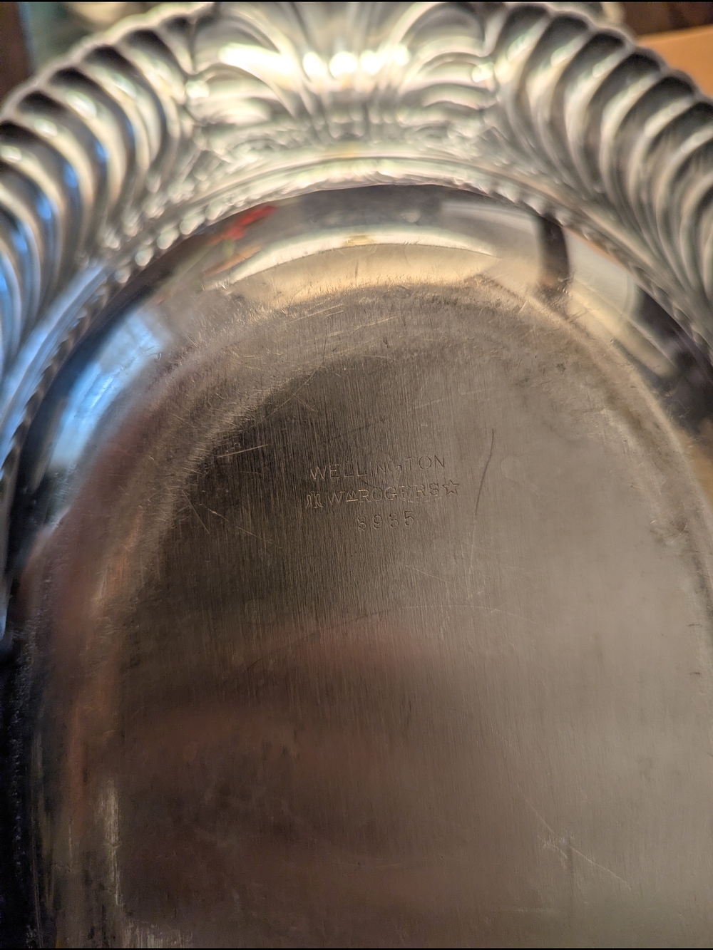 1930's Wm. A. Rogers "Wellington" Silver-Plated Scalloped Serving Bowl - Picture 5 of 8
